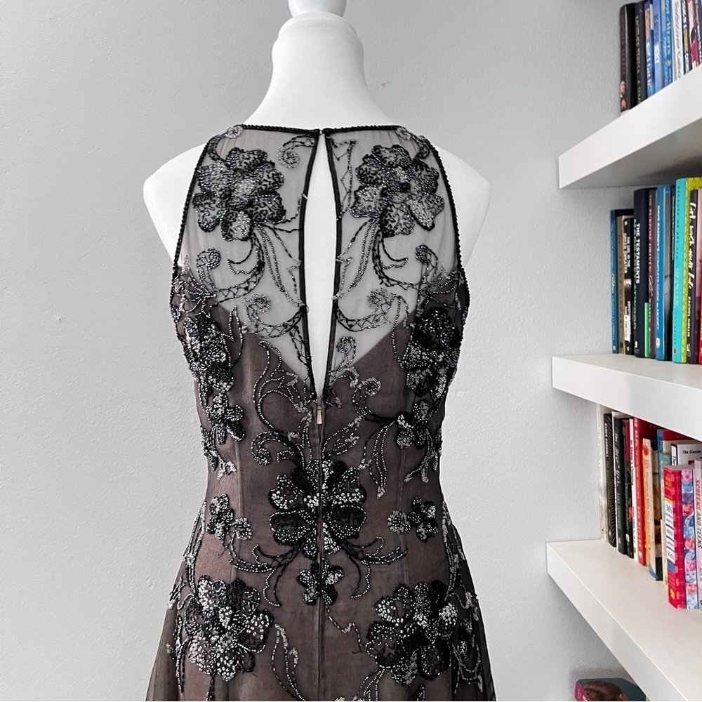 Stephen Yearick & Lillie Yubin Black silk beaded Evening gown size medium - Picture 9 of 16